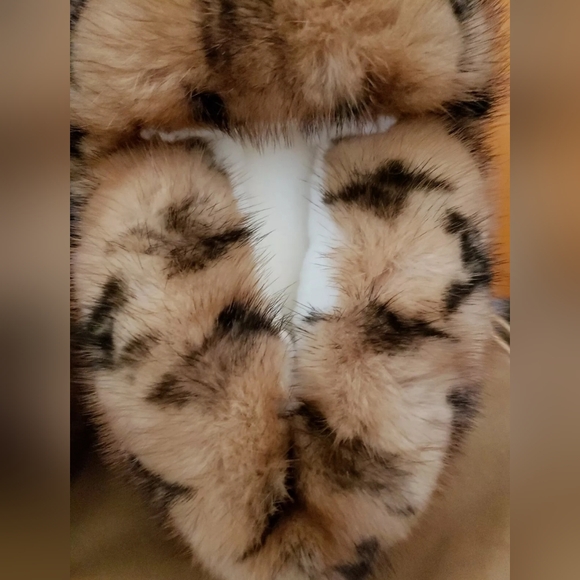 Louis Vuitton Sleeper Fur Flats Natural Color 40EU Limited Edition - Picture 8 of 16